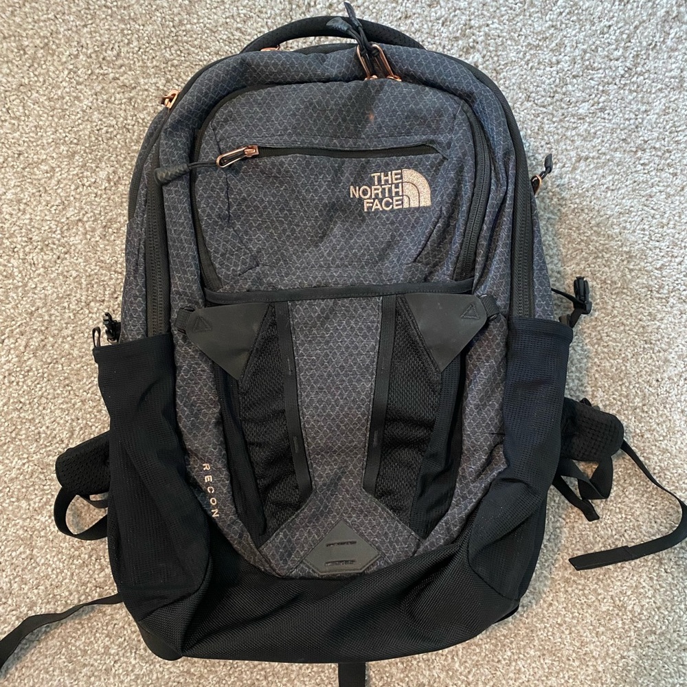 The North Face Recon Backpack gray/rose gold
